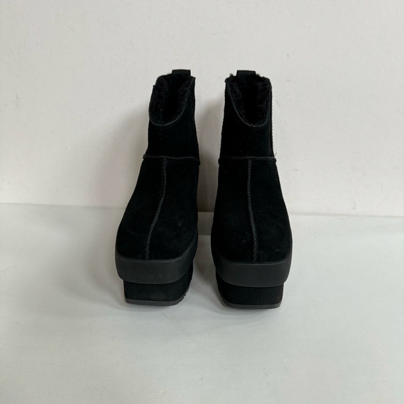 UGG NEW HEIGHTS PLATFORM MINI BLACK CHUNKY BOOTS - Picture 3 of 6